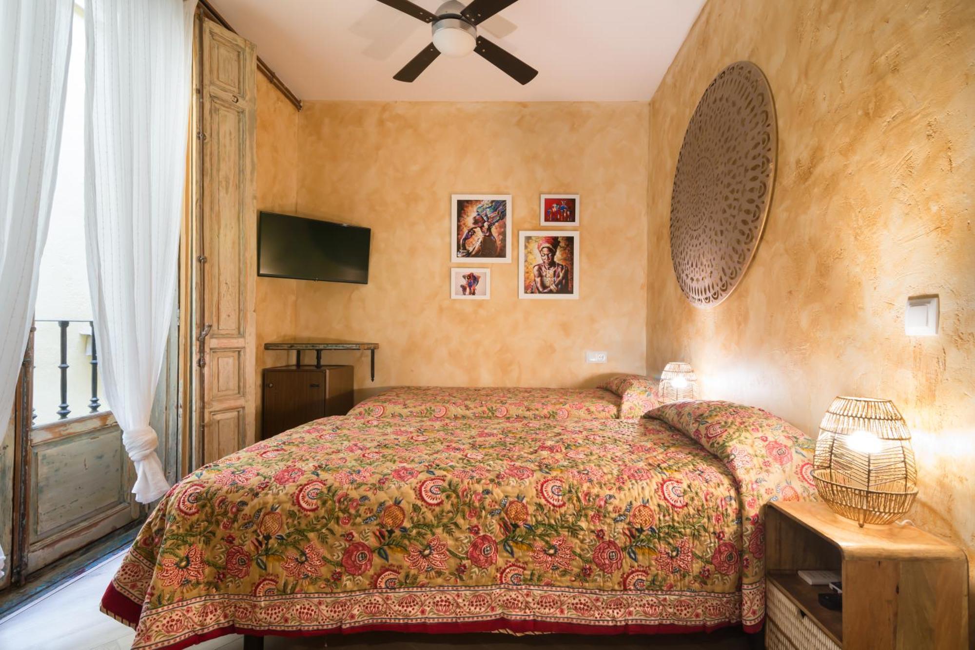 Hostal Artistic B&B — Foto’s 1