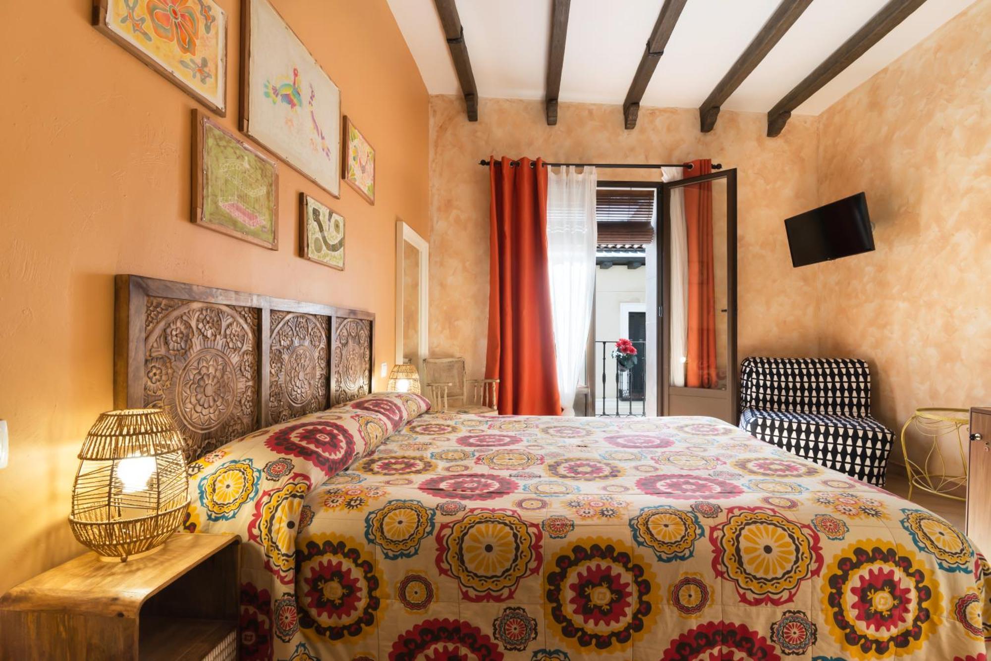 Hostal Artistic B&B — Foto’s 3